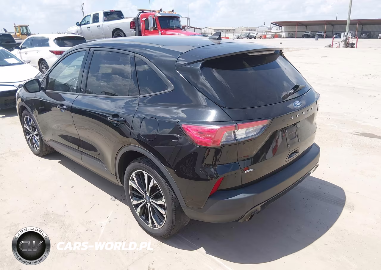 2021 Ford Escape Se VIN:1FMCU0G6XMUB09233 - 3