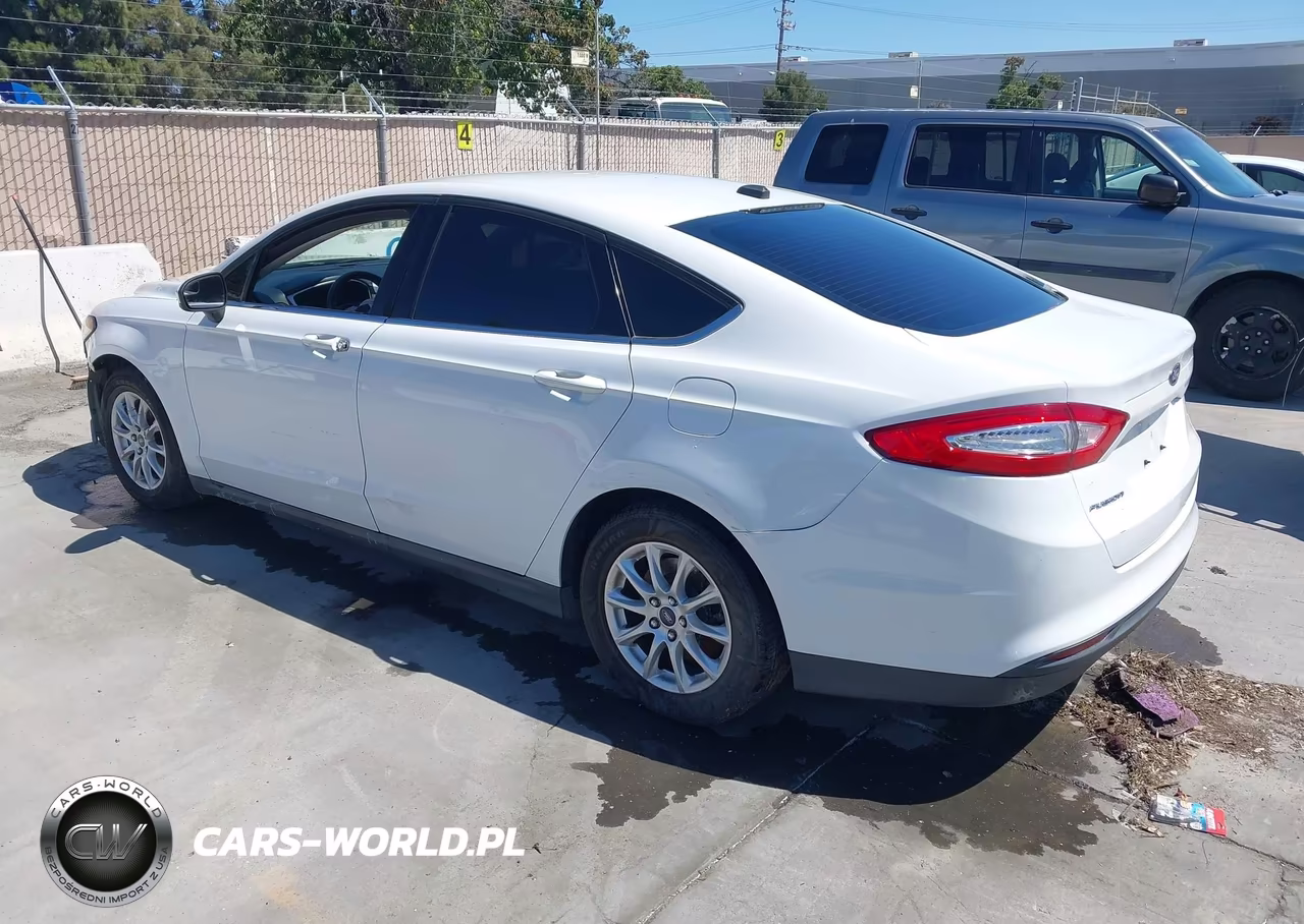 2016 Ford Fusion S VIN:3FA6P0G72GR333633 - 3