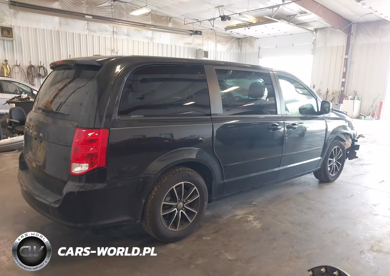 2015 Dodge Grand Caravan Se Plus VIN:2C4RDGBGXFR704641 - 4