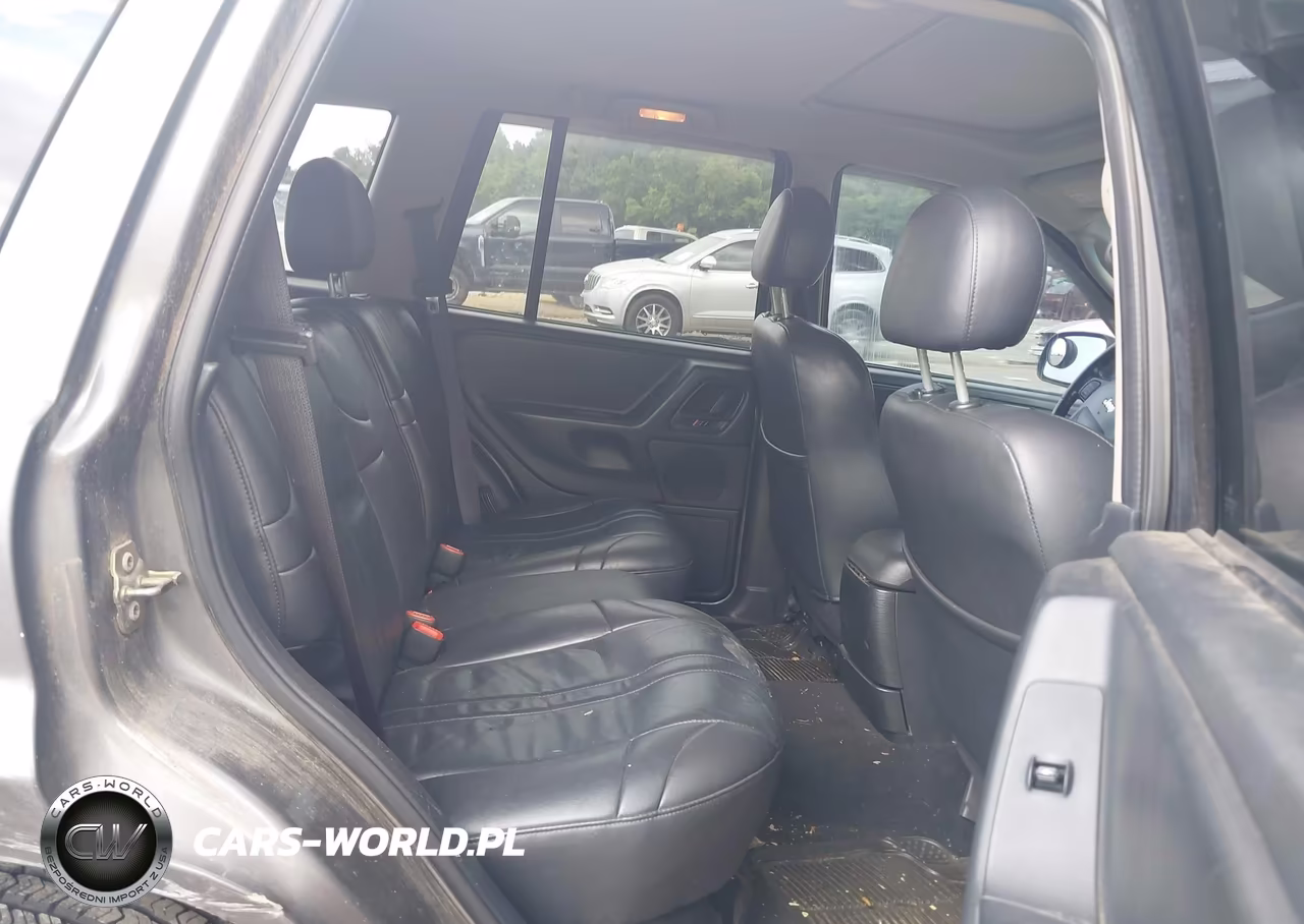 2004 Jeep Grand Cherokee Laredo VIN:1J4GW48SX4C226779 - 8