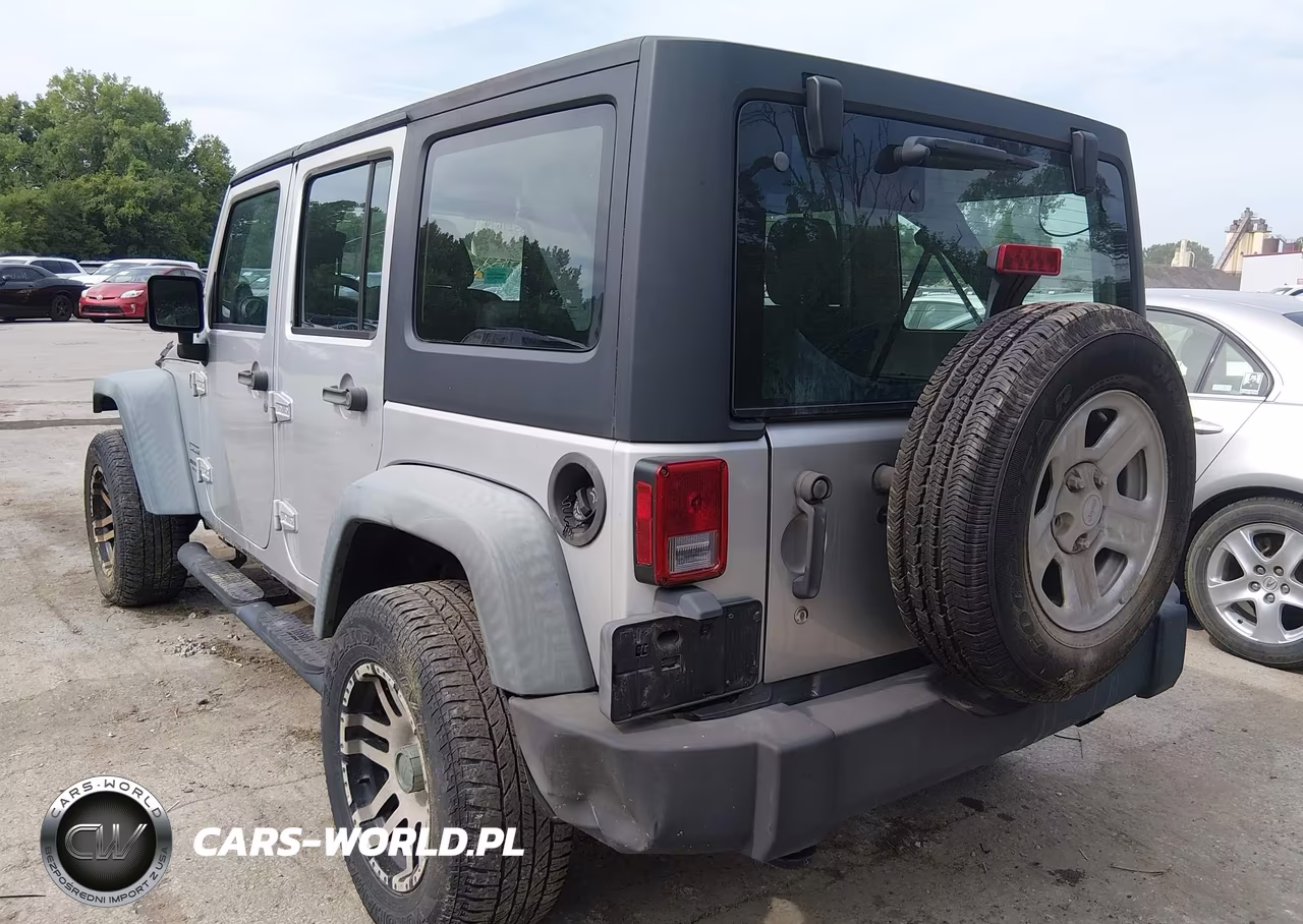 2011 Jeep Wrangler Unlimited Sport VIN:1J4BA3H16BL547967 - 3