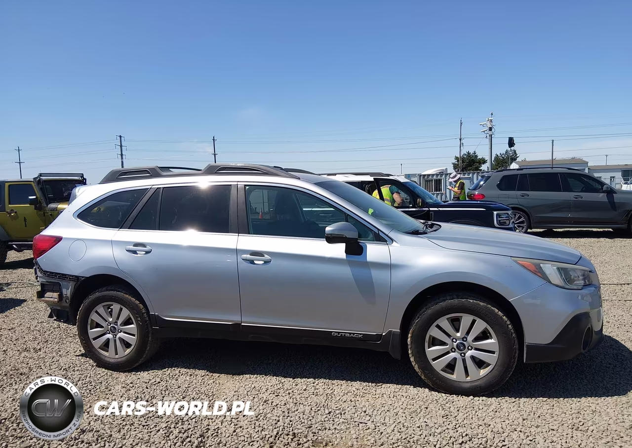 2019 Subaru Outback 2.5I Premium VIN:4S4BSAFC6K3345329 - 14