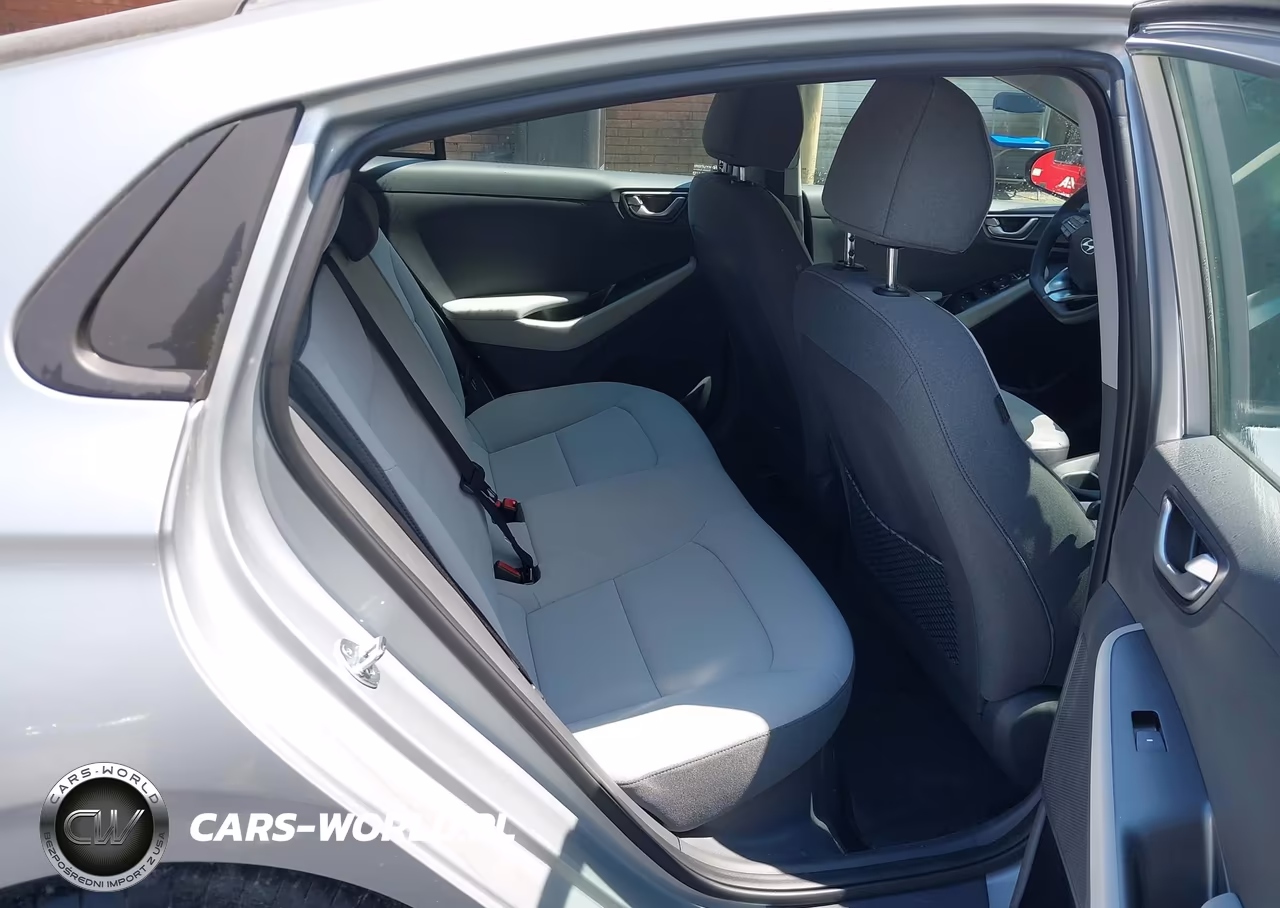 2021 Hyundai Ioniq Hybrid Blue VIN:KMHC65LC4MU245747 - 8
