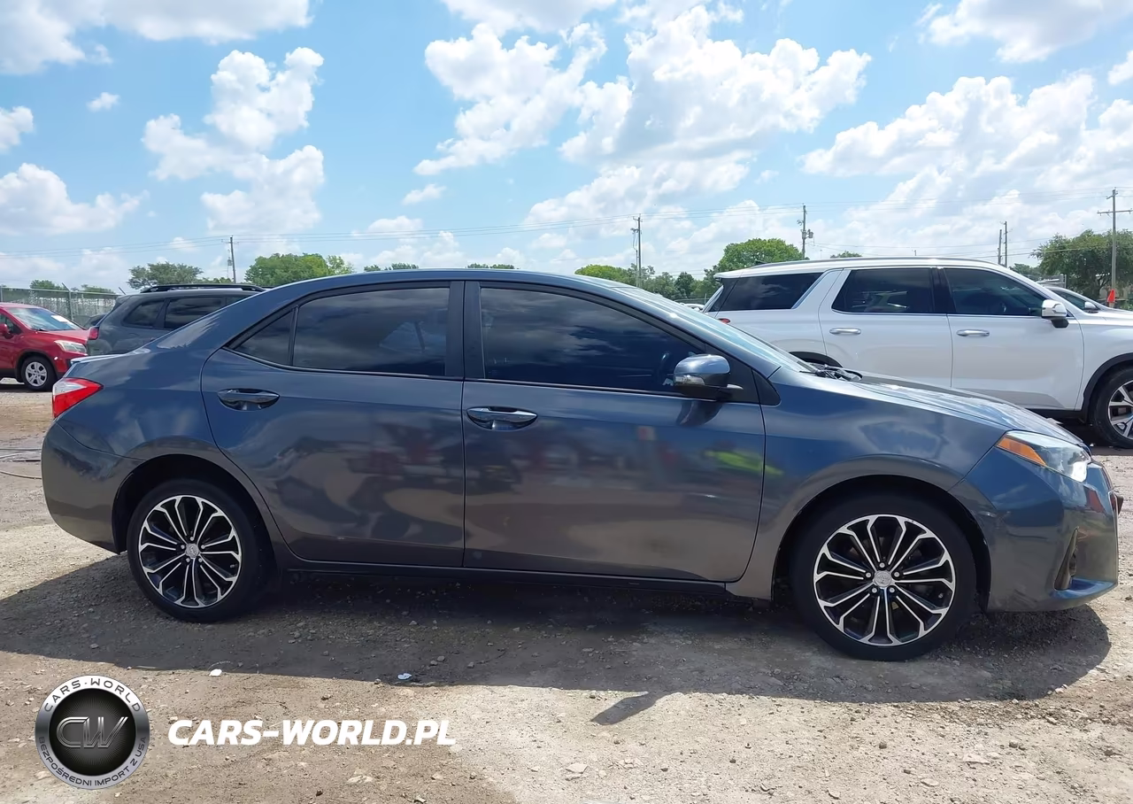 2016 Toyota Corolla S Plus VIN:5YFBURHE2GP366513 - 13
