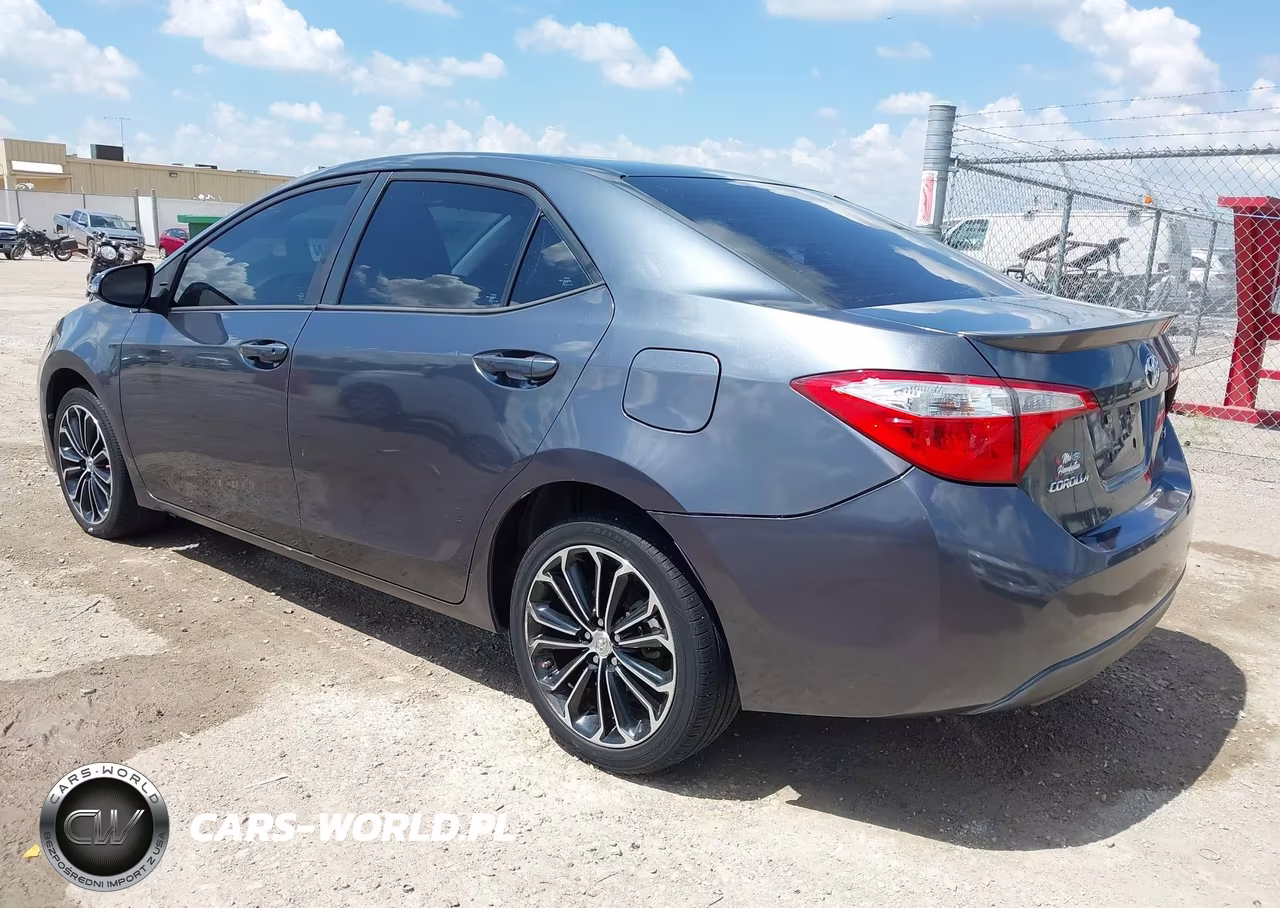 2016 Toyota Corolla S Plus VIN:5YFBURHE2GP366513 - 3