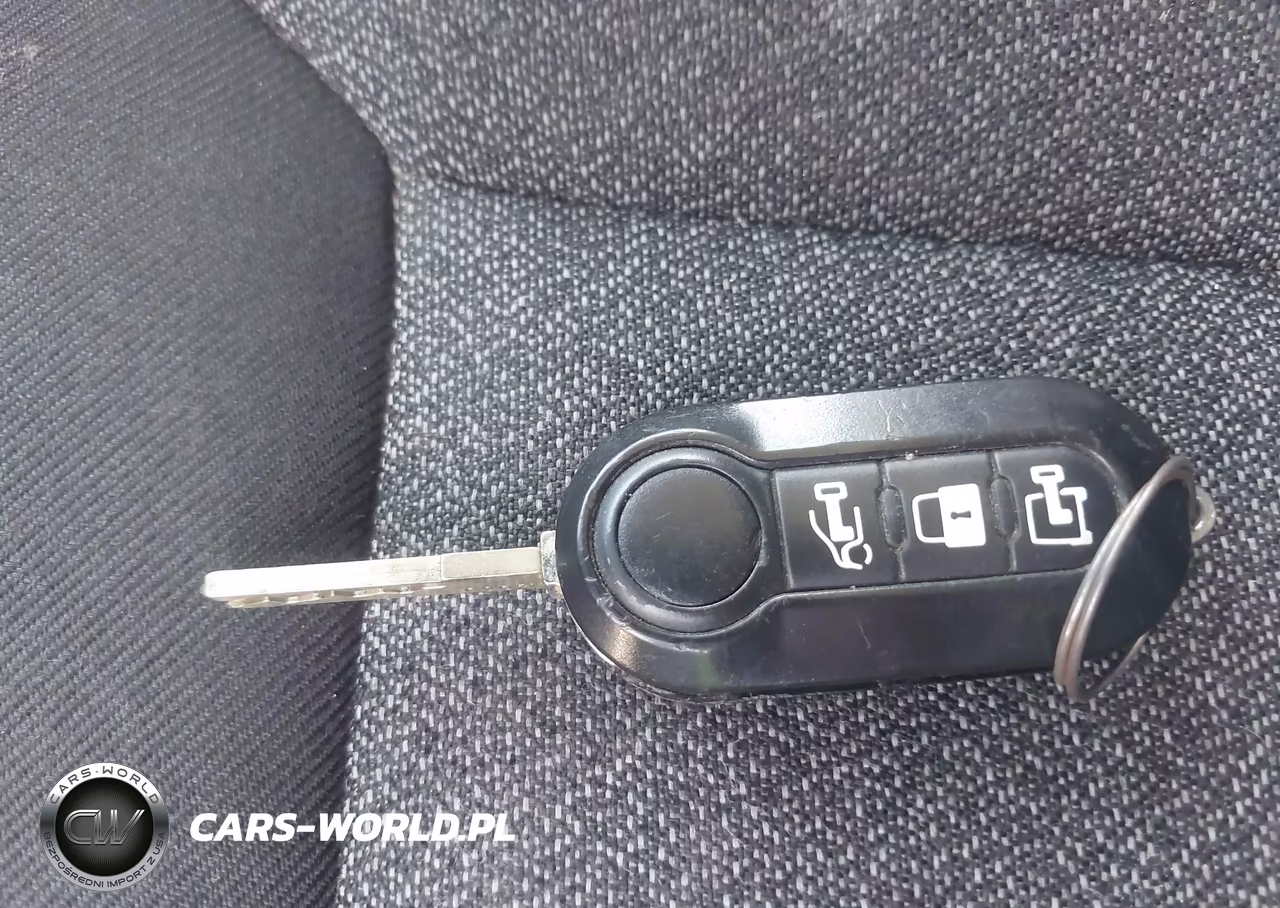 2014 Ram Promaster 1500 VIN:3C6TRVBG2EE104196 - 11