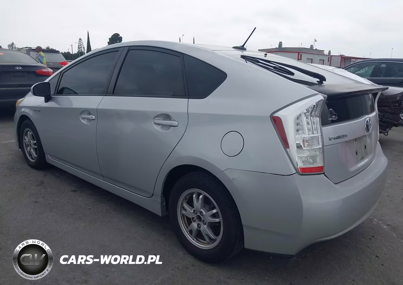 2011 Toyota Prius Two VIN:JTDKN3DU7B0264246 - 3