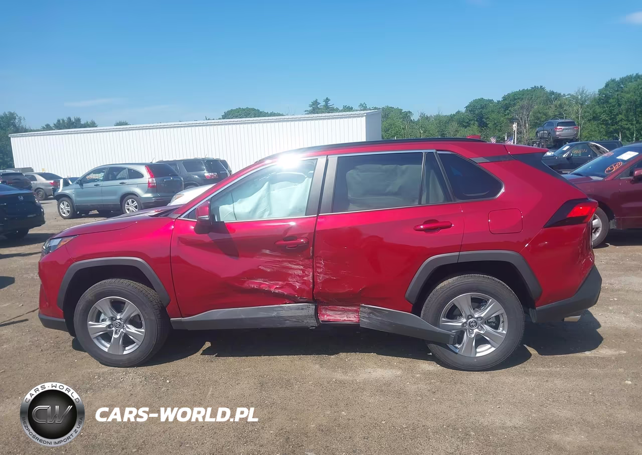 2025 Toyota Rav4 Xle VIN:2T3P1RFV4SW609531 - 14