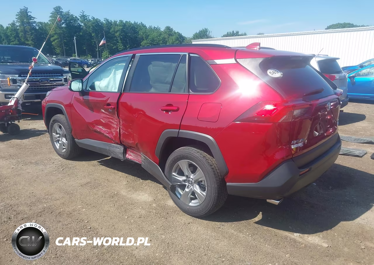 2025 Toyota Rav4 Xle VIN:2T3P1RFV4SW609531 - 3