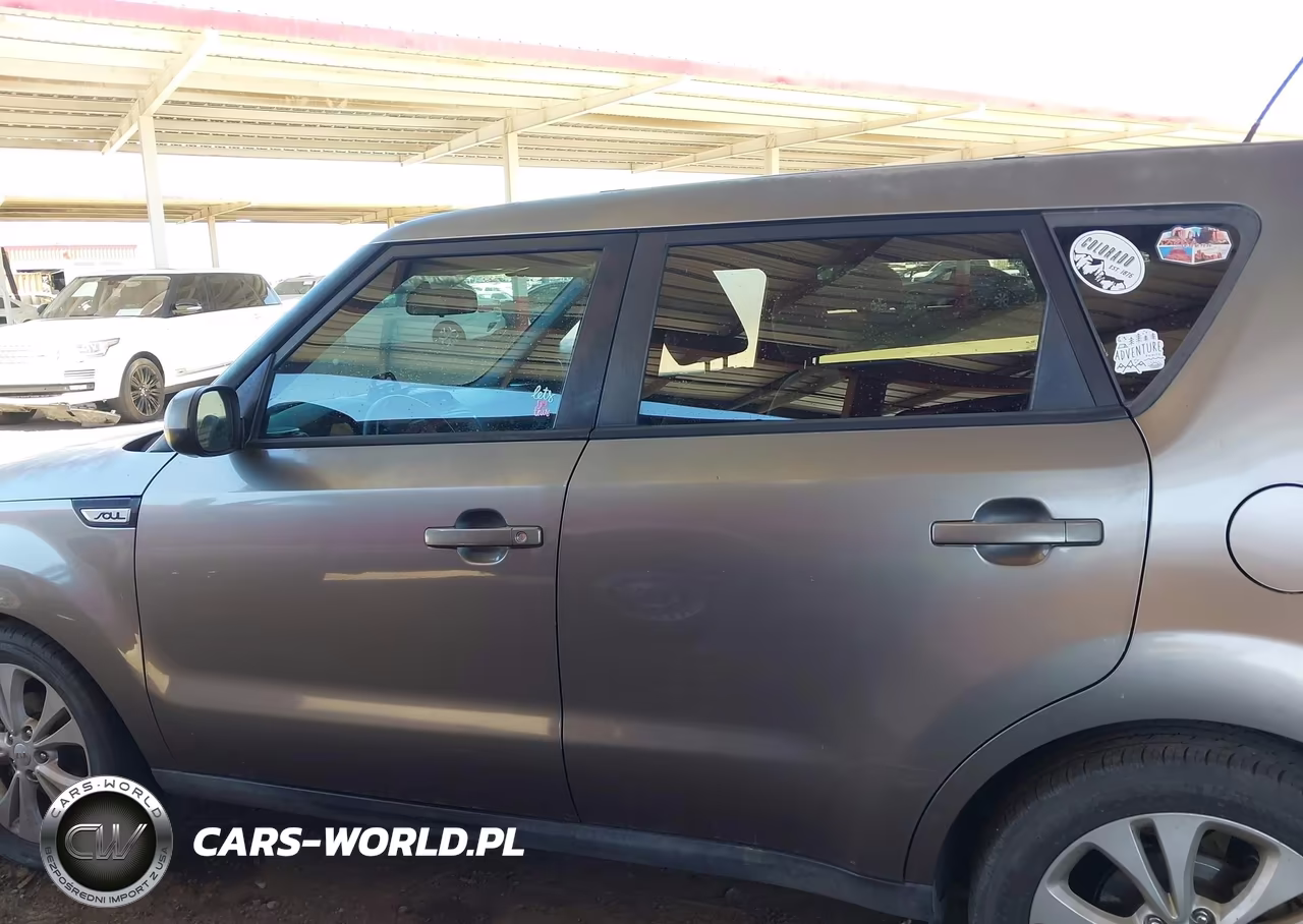 2015 Kia Soul + VIN:KNDJP3A53F7184572 - 14