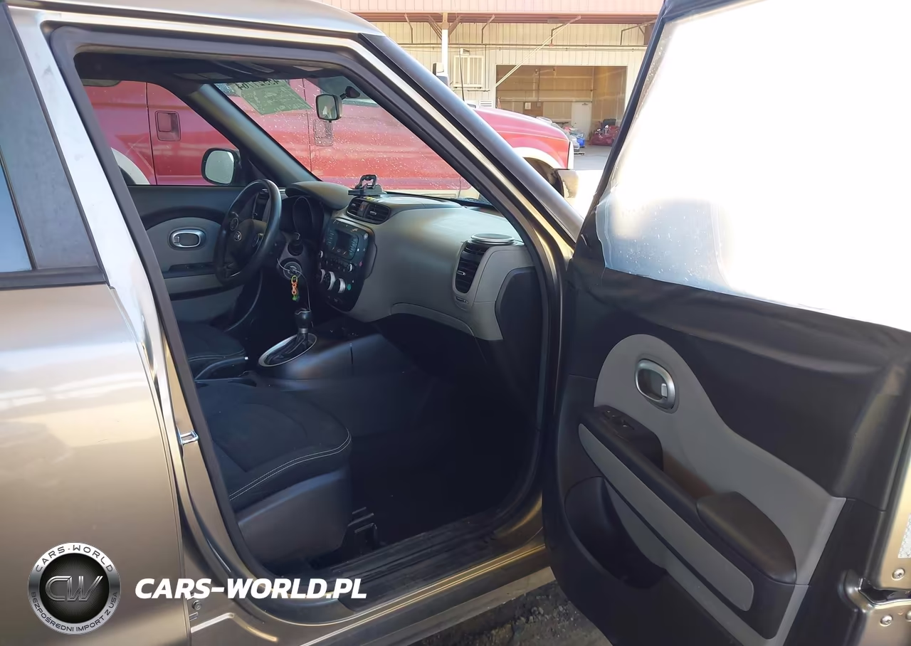 2015 Kia Soul + VIN:KNDJP3A53F7184572 - 5