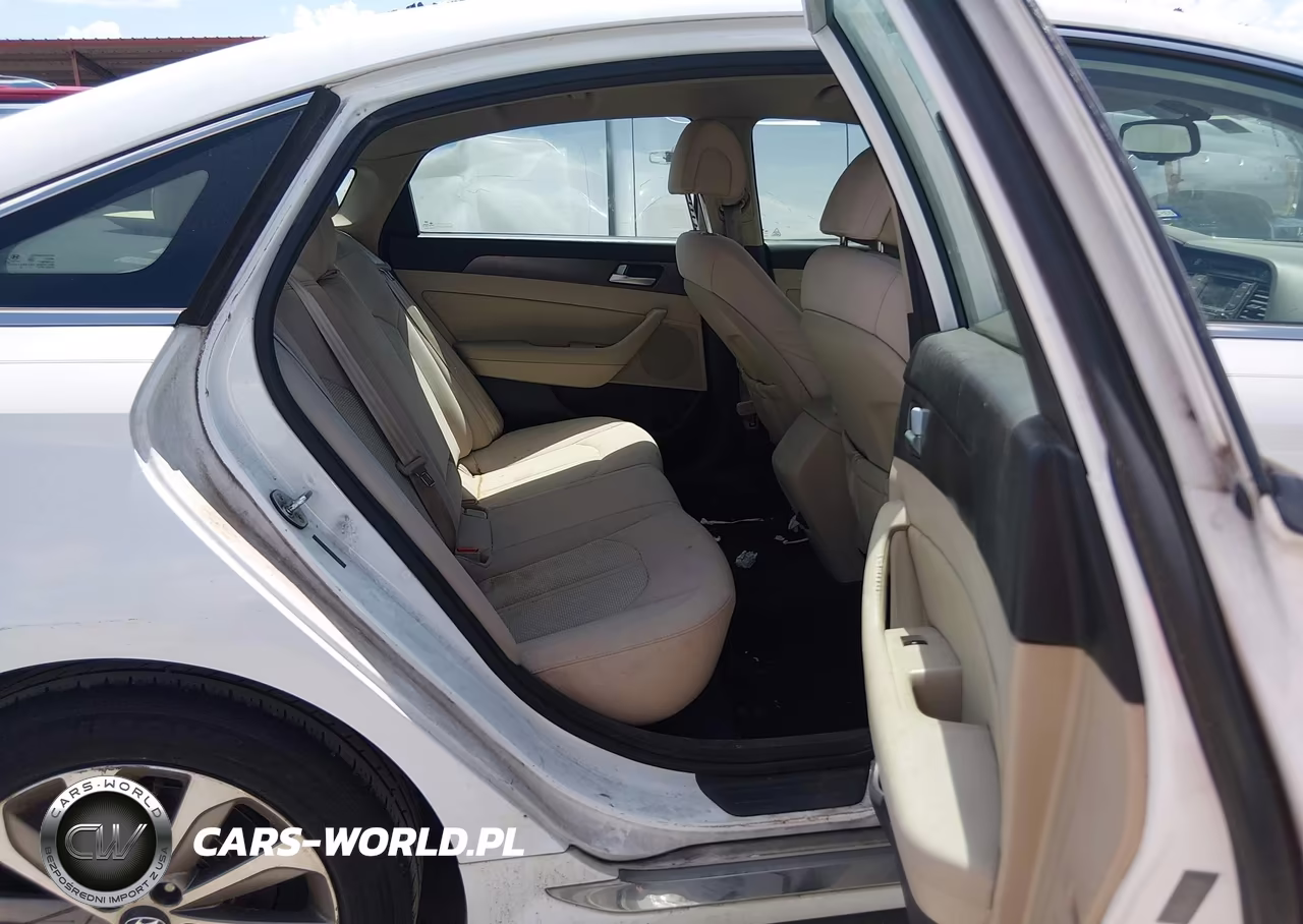 2015 Hyundai Sonata Sport VIN:5NPE34AF5FH092919 - 8