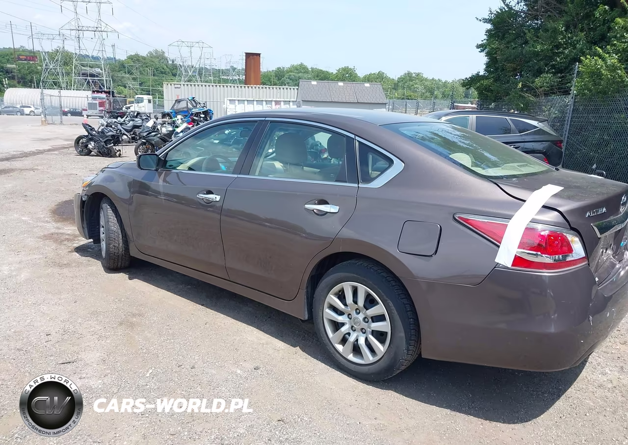 2014 Nissan Altima 2.5 S VIN:1N4AL3AP9EC153951 - 3
