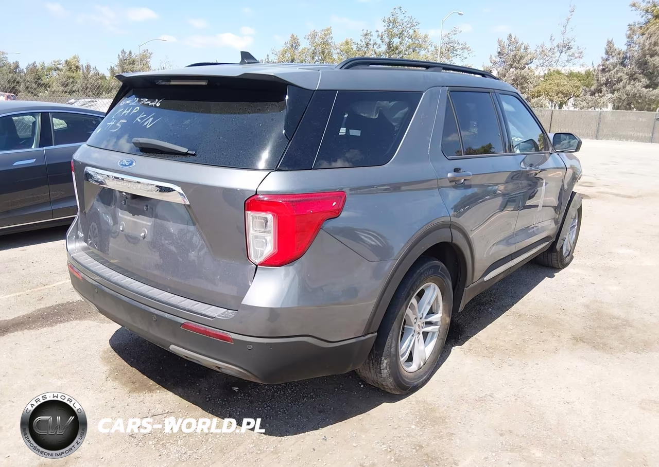 2022 Ford Explorer Xlt VIN:1FMSK7DH6NGA34529 - 4