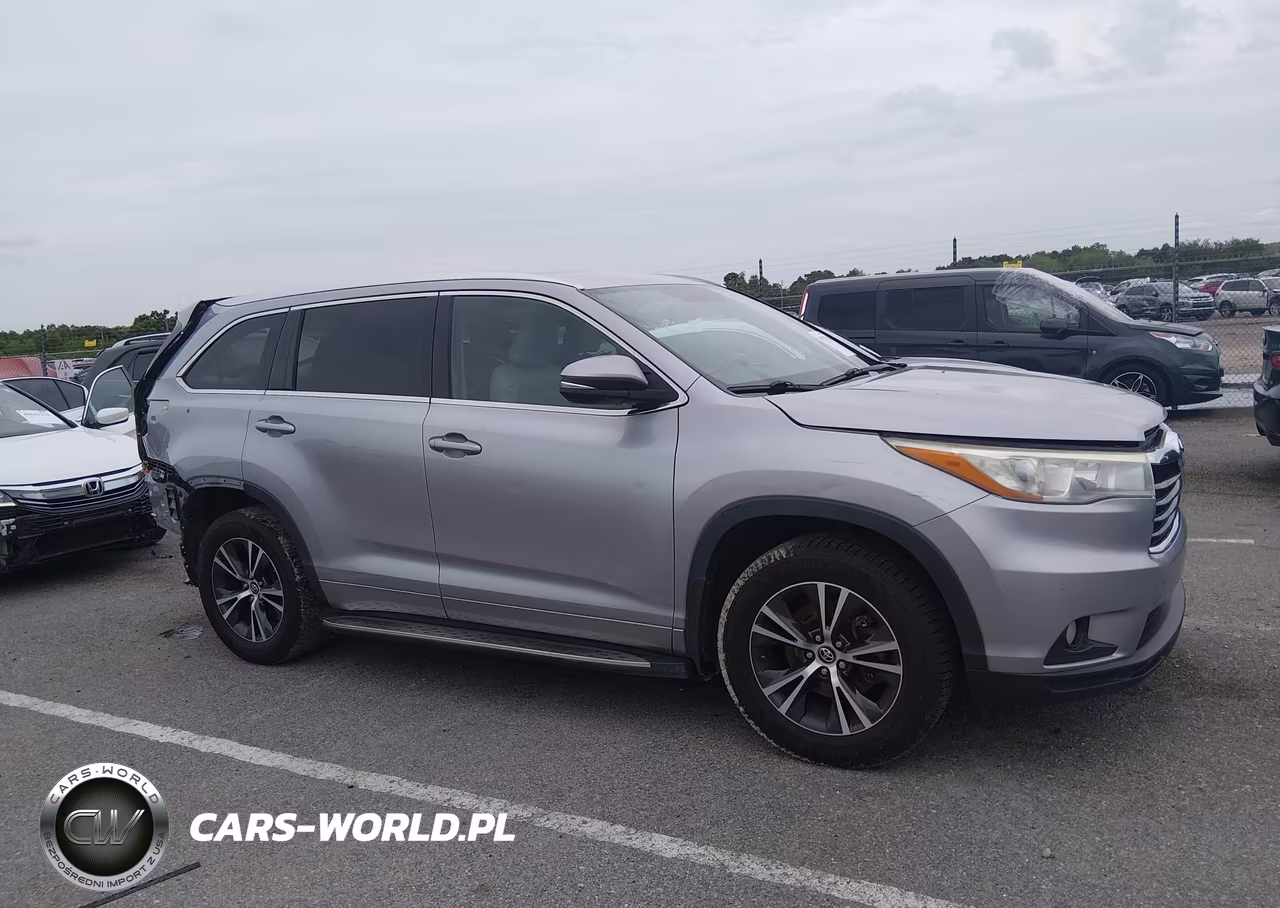 2016 Toyota Highlander Xle V6 VIN:5TDKKRFH3GS503887 - 13
