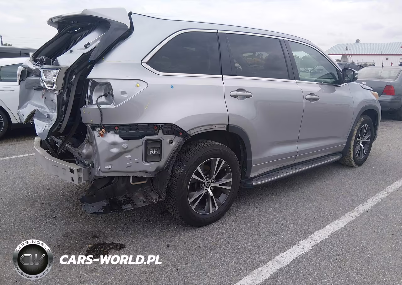 2016 Toyota Highlander Xle V6 VIN:5TDKKRFH3GS503887 - 4