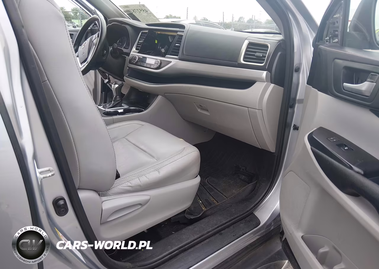 2016 Toyota Highlander Xle V6 VIN:5TDKKRFH3GS503887 - 5