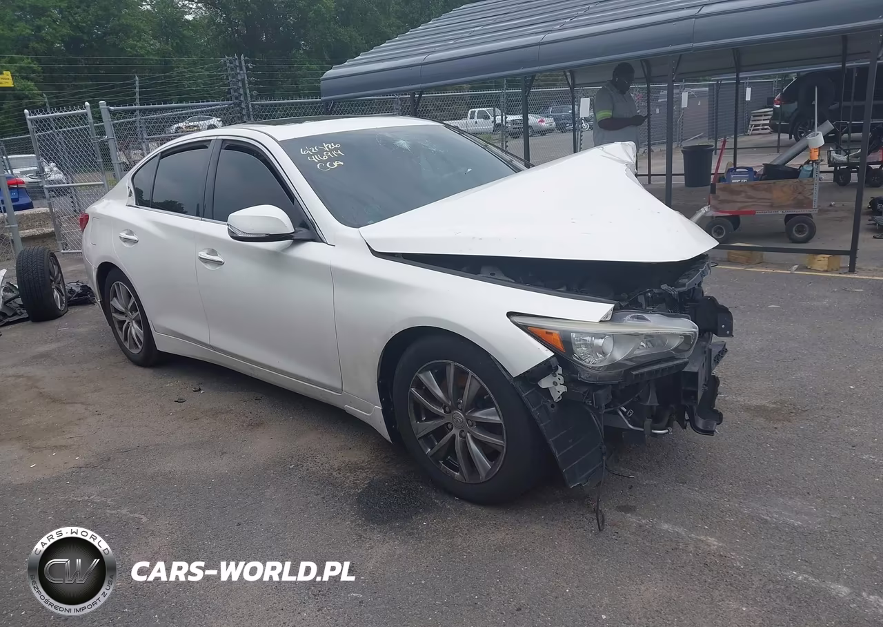 2015 Infiniti Q50 Premium