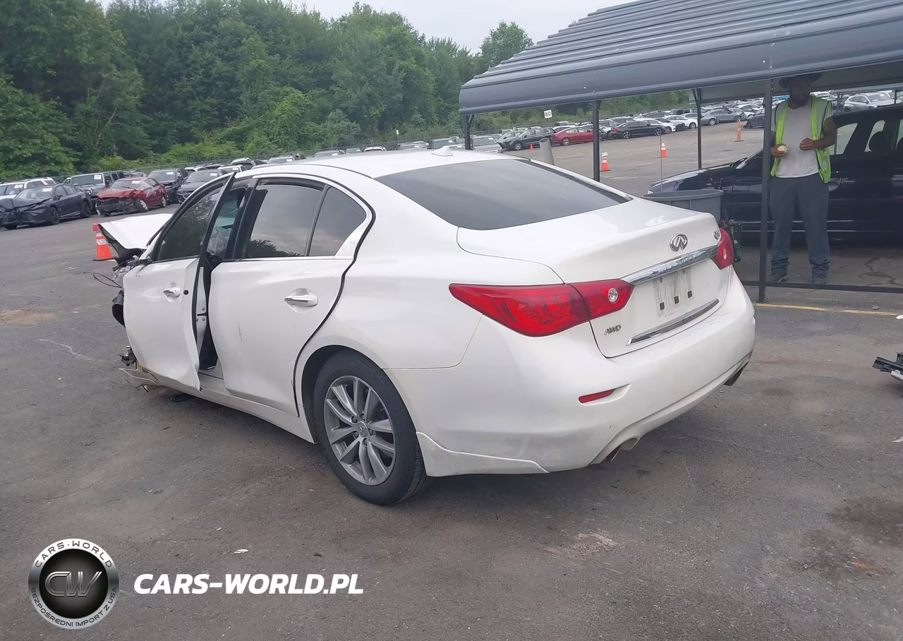 2015 Infiniti Q50 Premium VIN:JN1BV7AR4FM416914 - 3