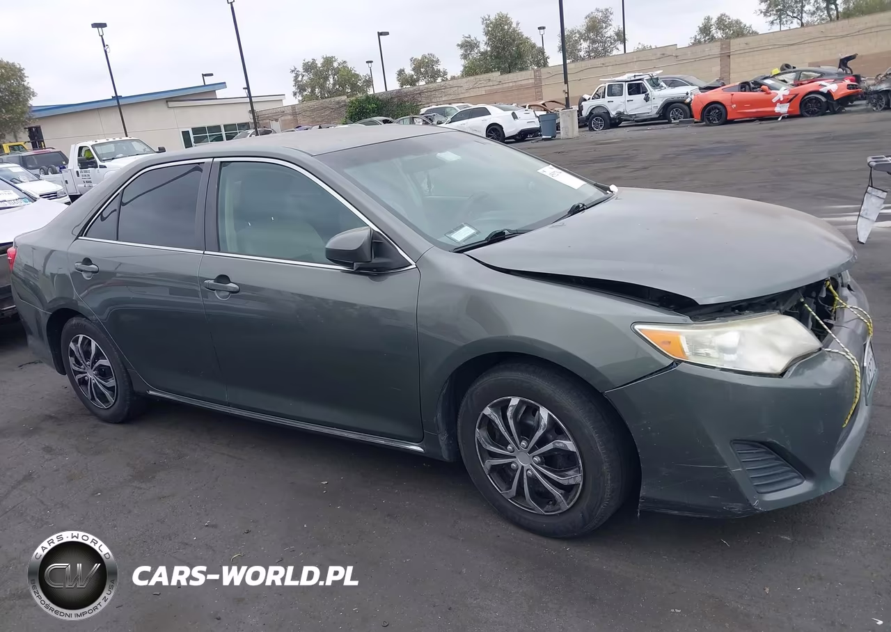 2013 Toyota Camry Le VIN:4T4BF1FK0DR310932 - 13