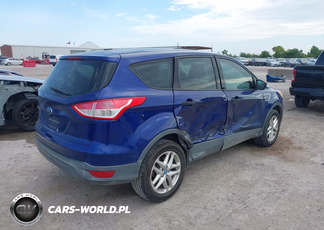 2013 Ford Escape S VIN:1FMCU0F75DUD01637 - 4
