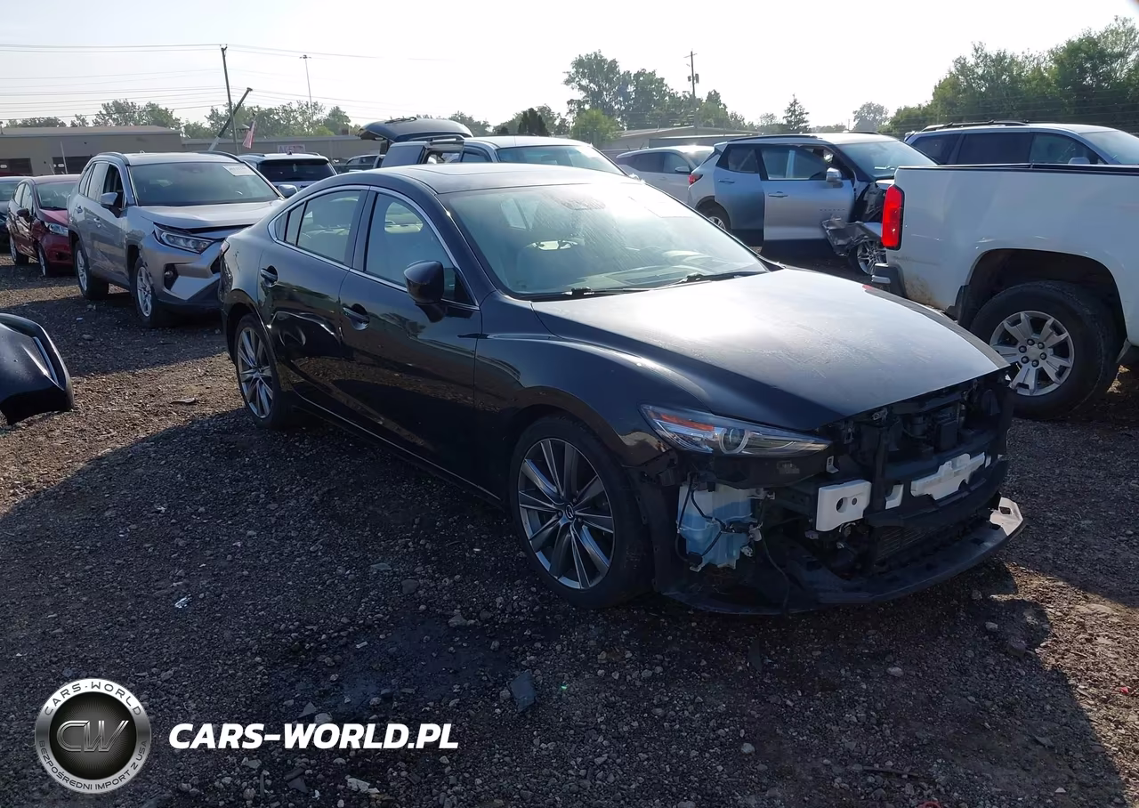 2018 Mazda Mazda6 Signature – zdjęcie 1 z 17