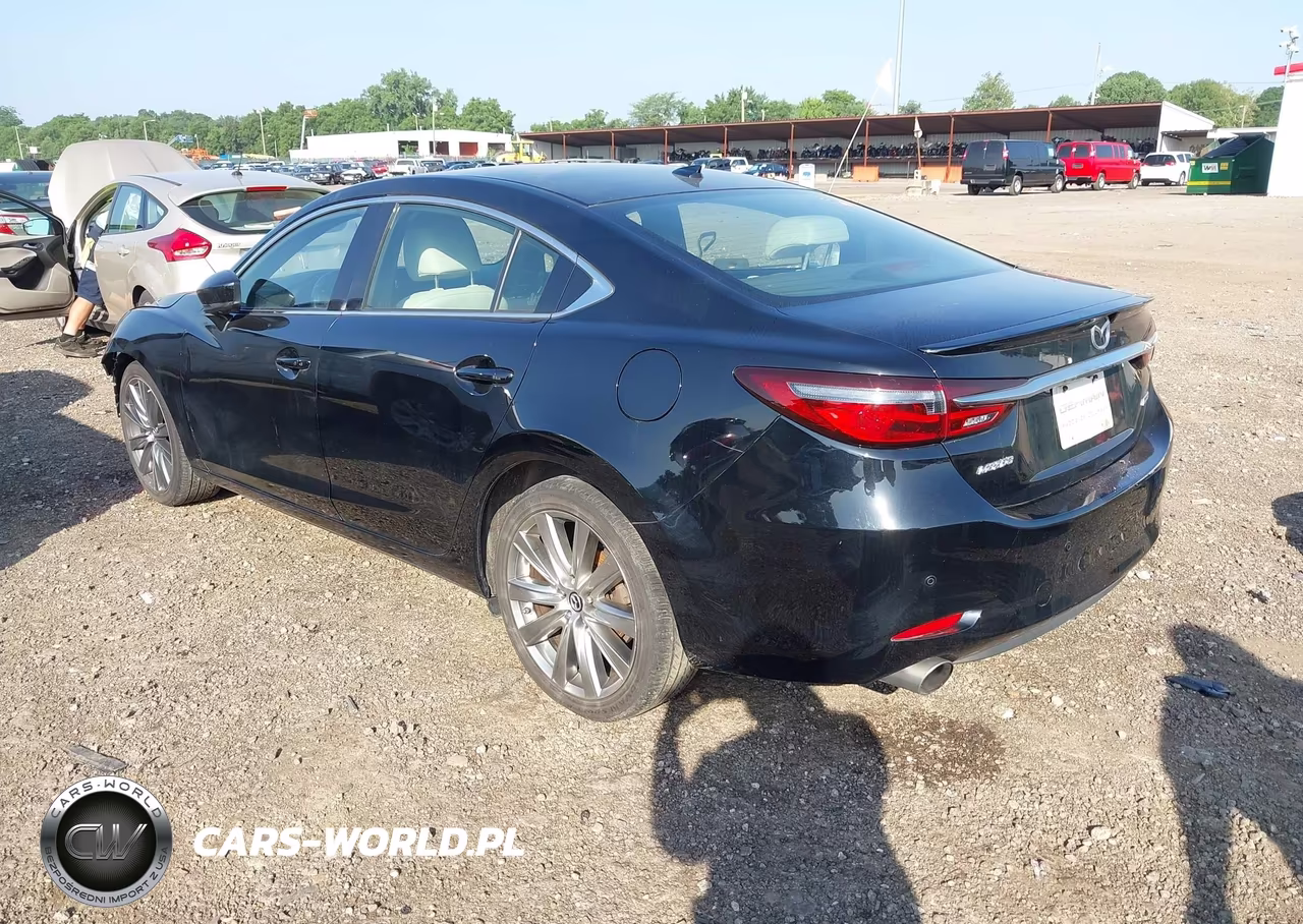 2018 Mazda Mazda6 Signature VIN:JM1GL1XY0J1331745 - 3