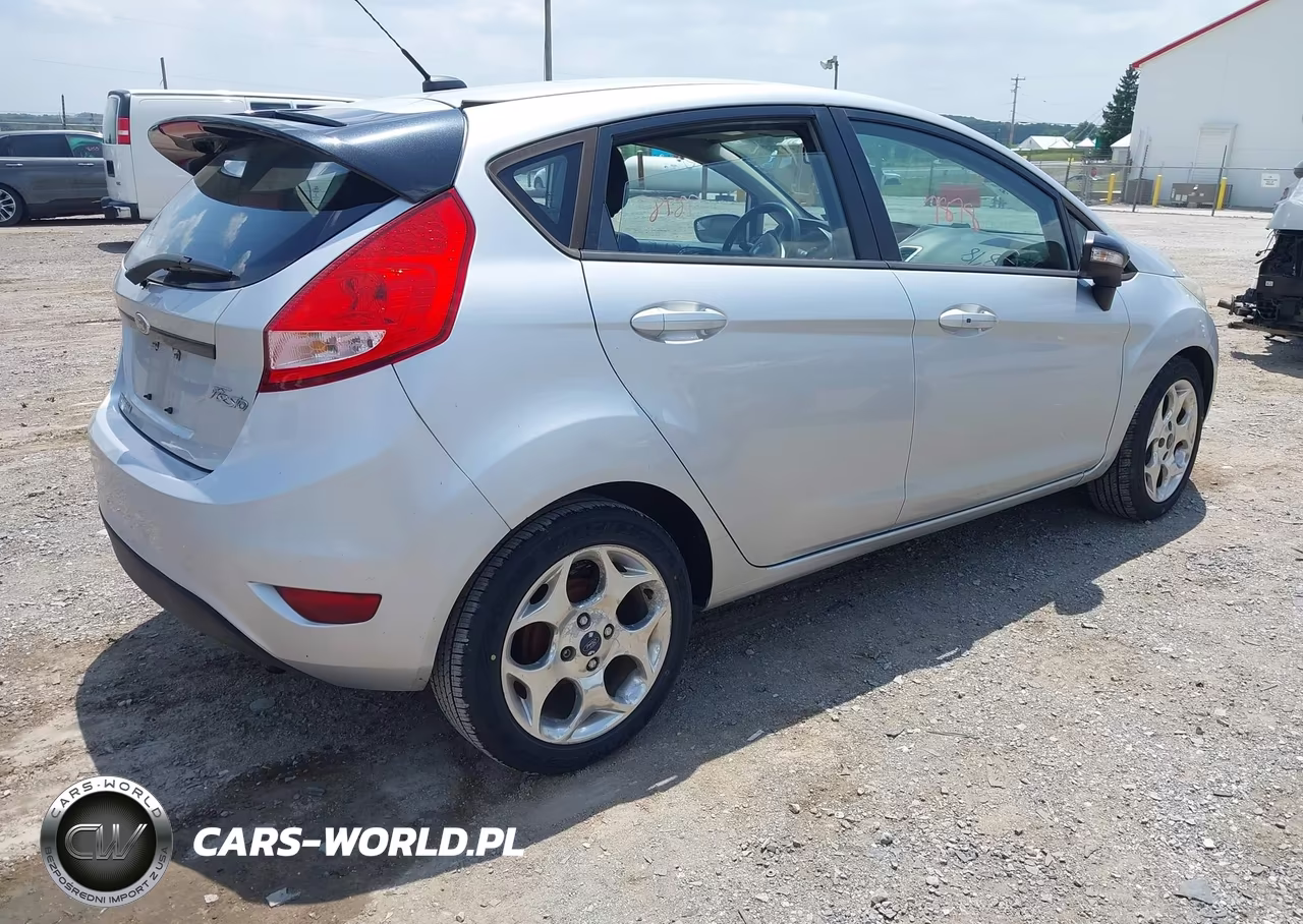 2013 Ford Fiesta Titanium VIN:3FADP4FJ9DM213459 - 4