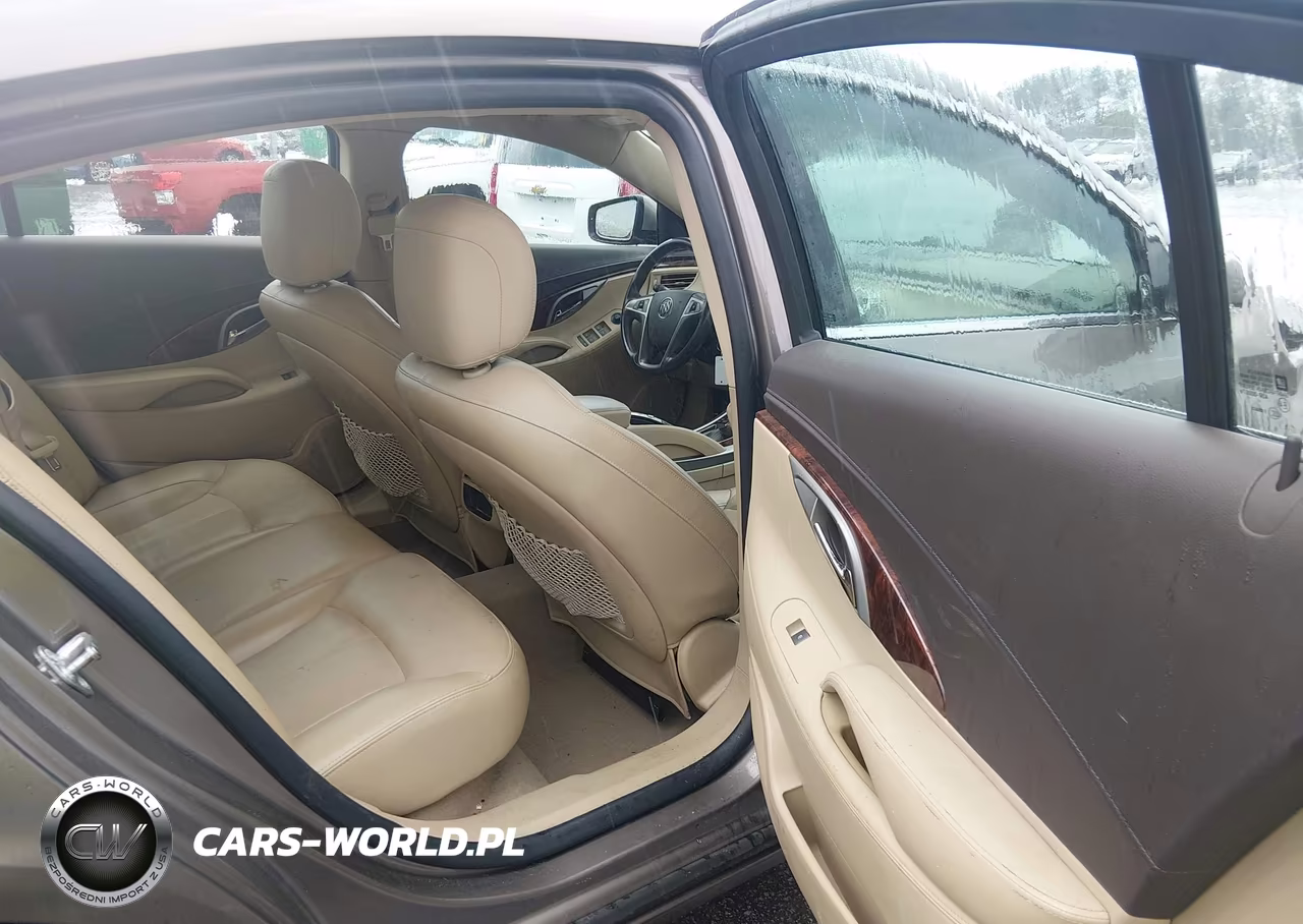 BUICK LACROSSE P VIN:1G4GD5E33CF144223 - 8