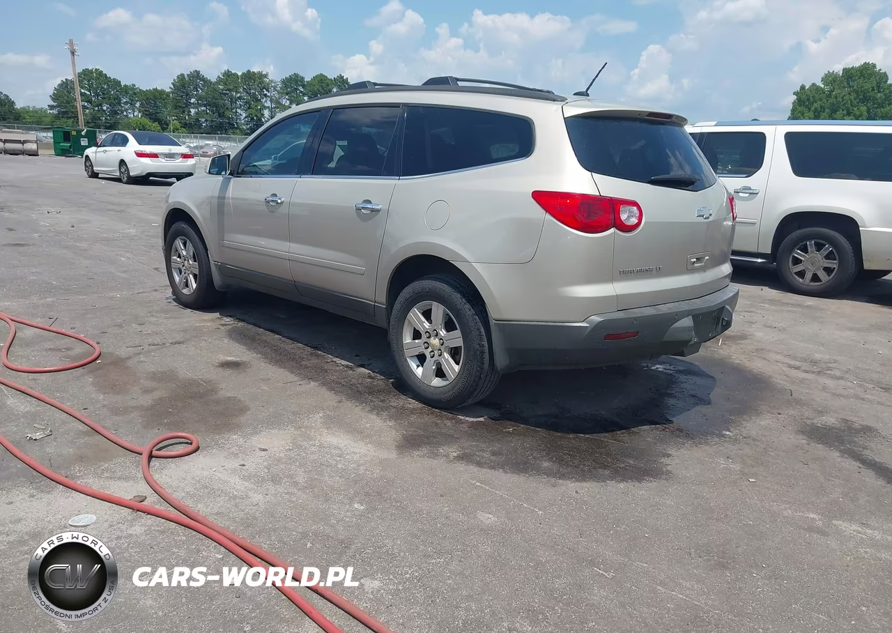 2010 Chevrolet Traverse Lt VIN:1GNLRGED2AJ246025 - 3