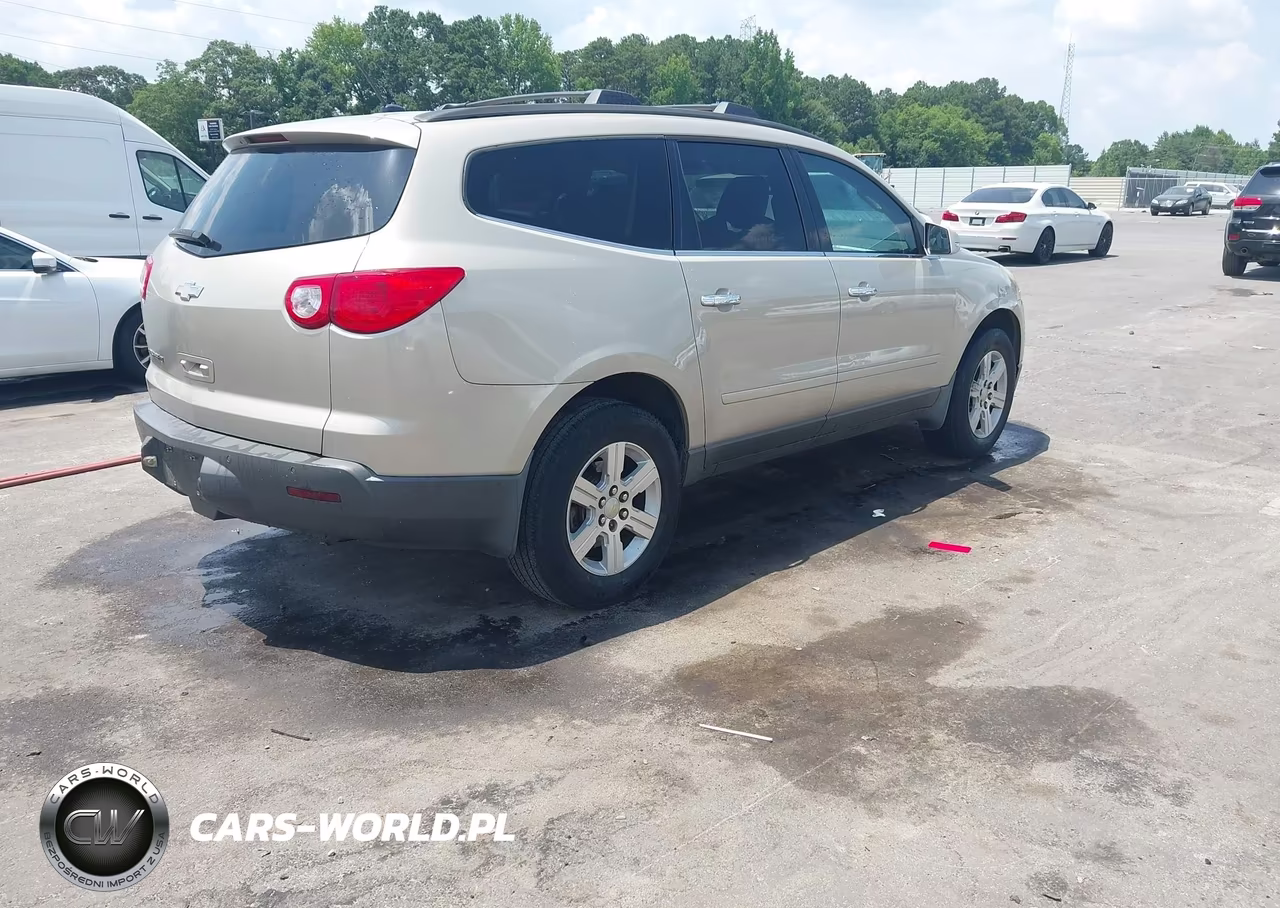 2010 Chevrolet Traverse Lt VIN:1GNLRGED2AJ246025 - 4
