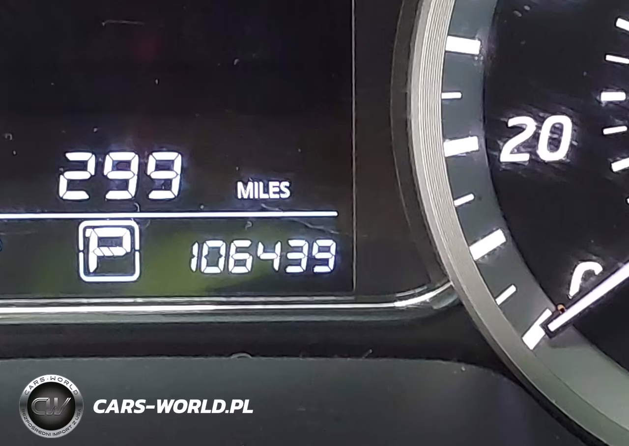 2015 Nissan Sentra Sr VIN:3N1AB7AP7FY225469 - 15