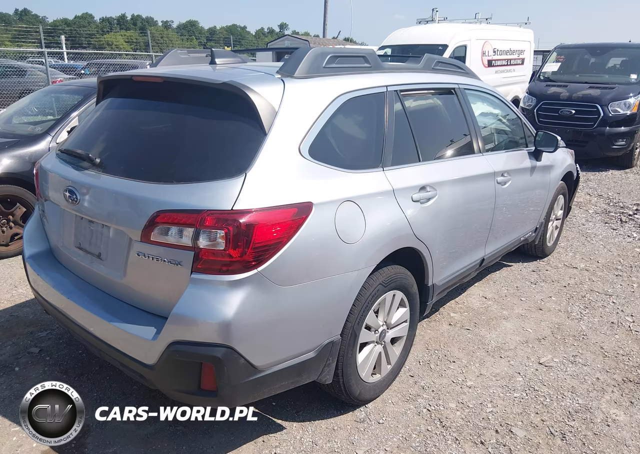 2019 Subaru Outback 2.5I Premium VIN:4S4BSAHC0K3228813 - 4