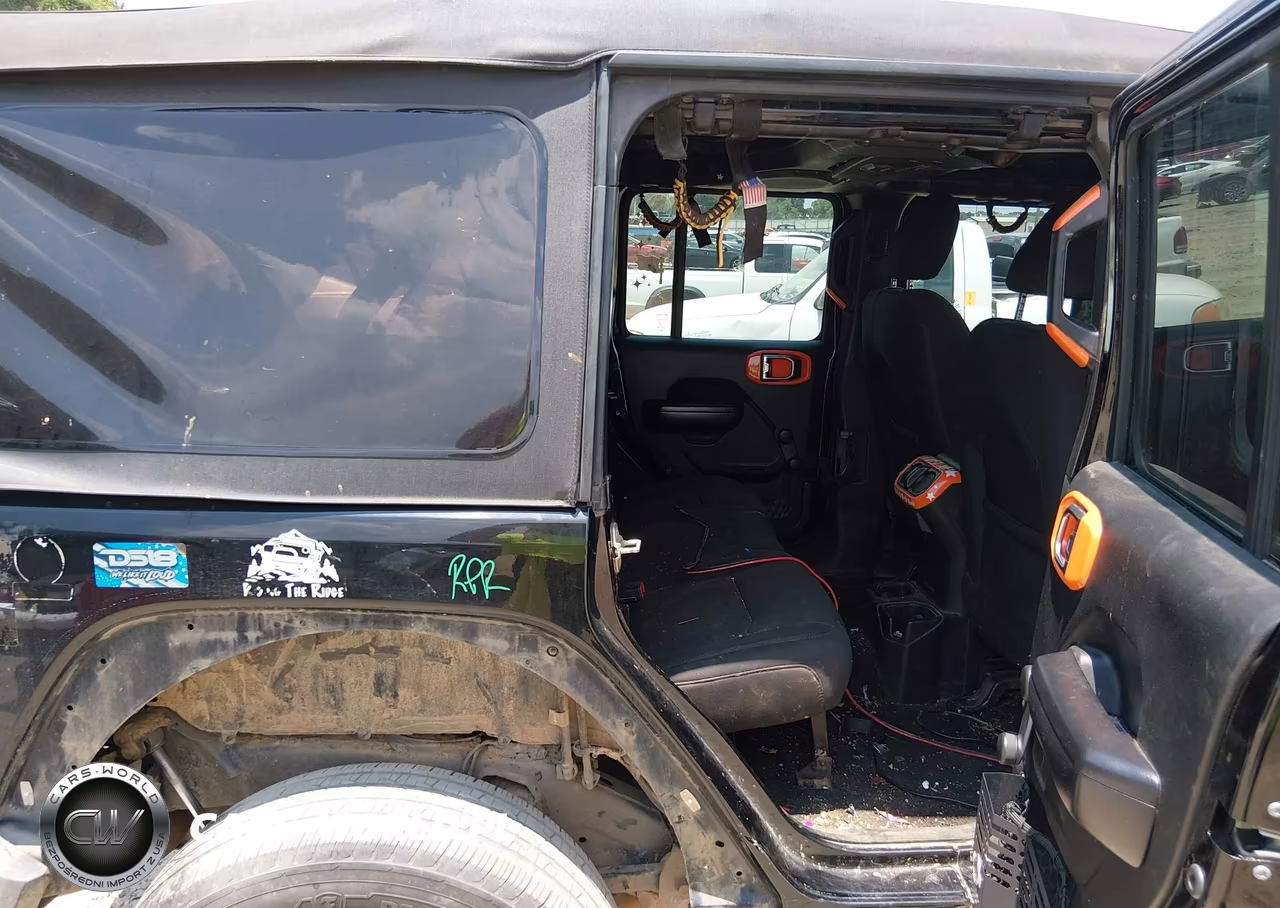 2019 Jeep Wrangler Unlimited Sport 4X4 VIN:1C4HJXDNXKW681220 - 8