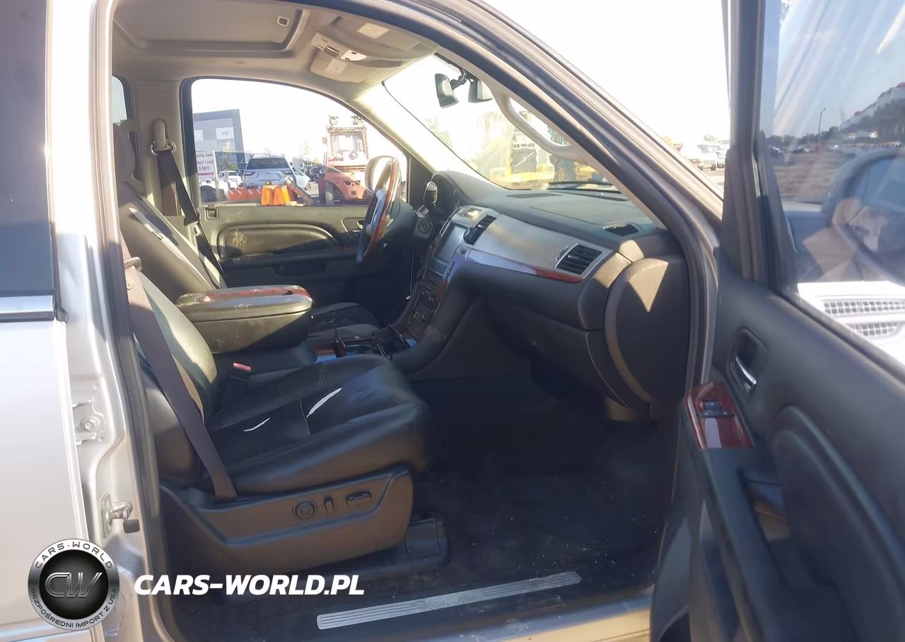 2012 Cadillac Escalade Premium VIN:1GYS3CEFXCR250595 - 5