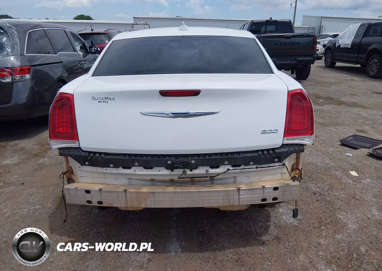 2017 Chrysler 300 Limited VIN:2C3CCAAG5HH521703 - 17