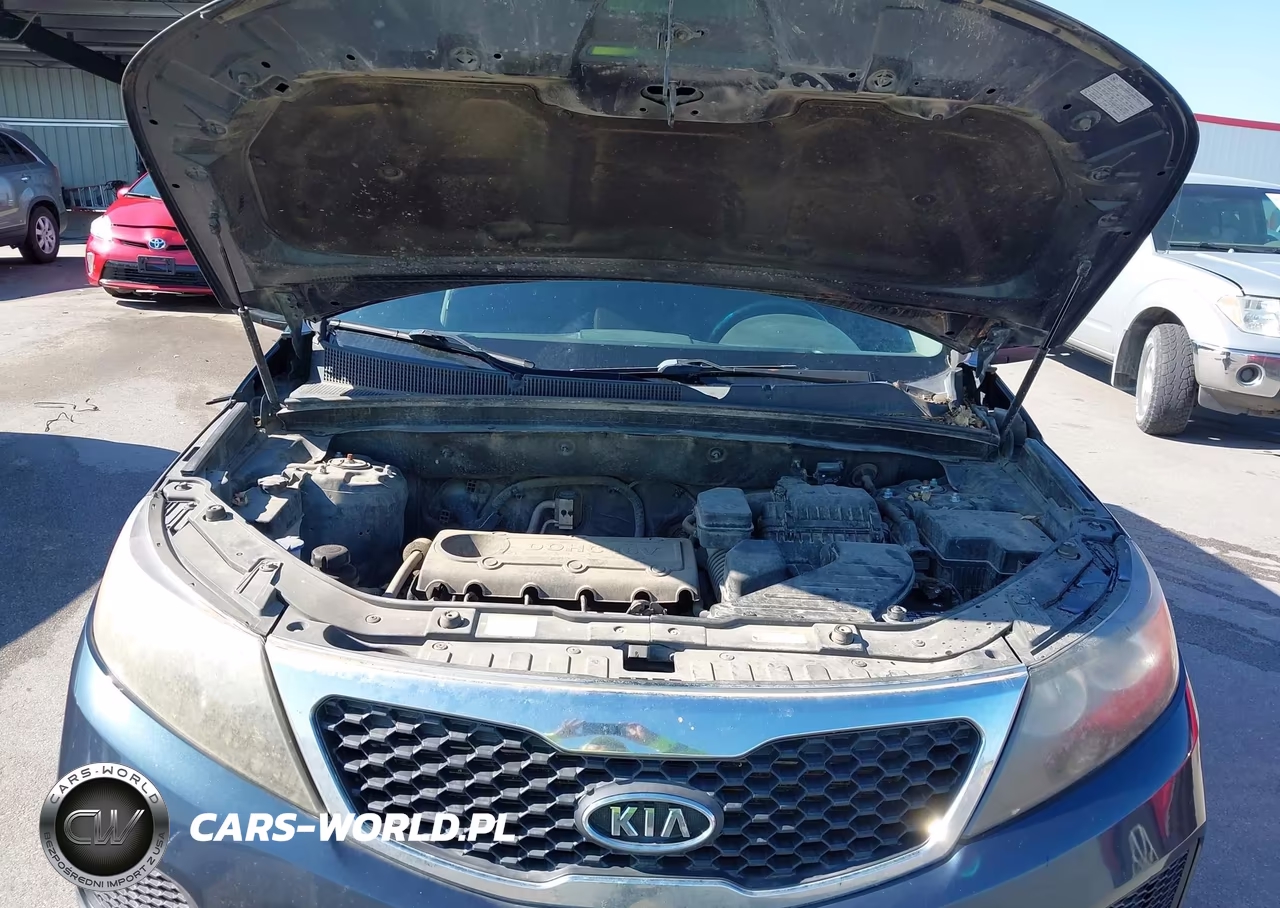 2011 Kia Sorento Lx VIN:5XYKT3A18BG156602 - 10