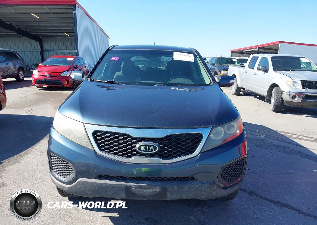 2011 Kia Sorento Lx VIN:5XYKT3A18BG156602 - 12