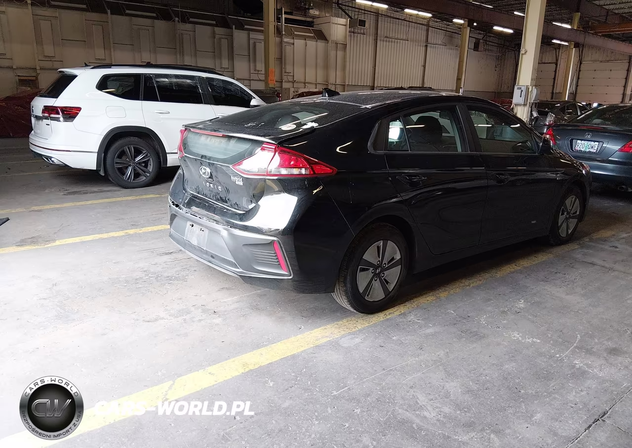 2017 Hyundai Ioniq Hybrid Blue VIN:KMHC65LC4HU022419 - 4
