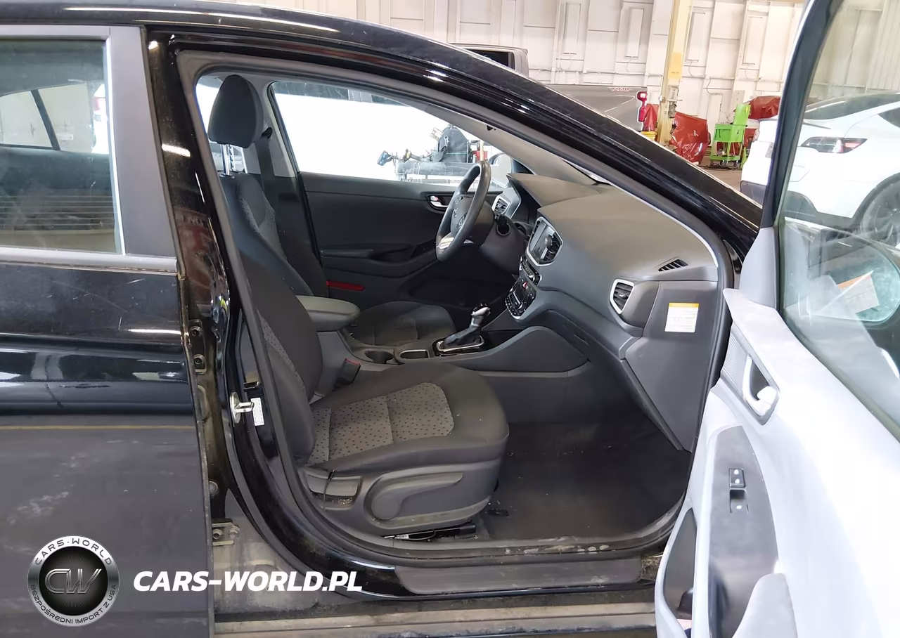 2017 Hyundai Ioniq Hybrid Blue VIN:KMHC65LC4HU022419 - 5