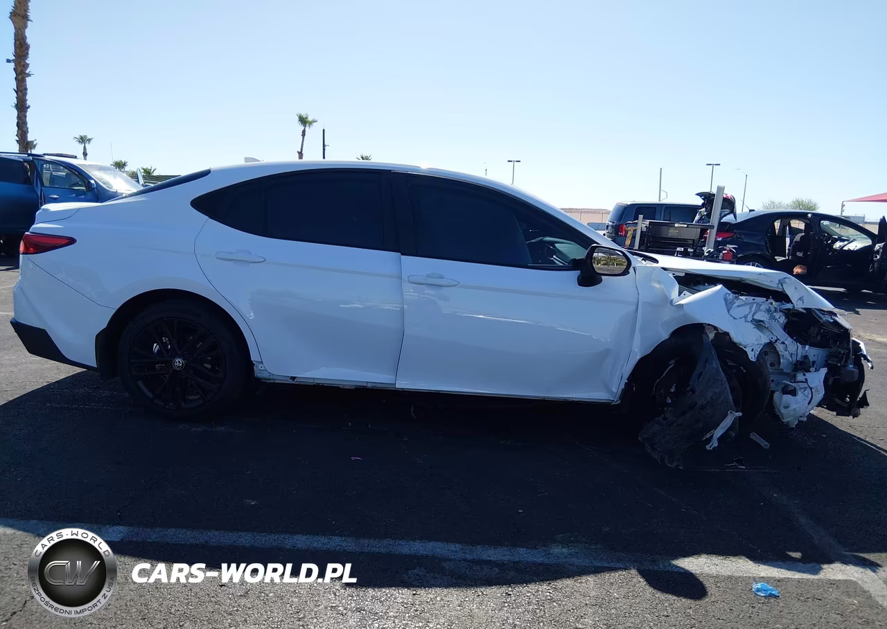 2026 Toyota Camry Se VIN:4T1DAACK0TU685630 - 13