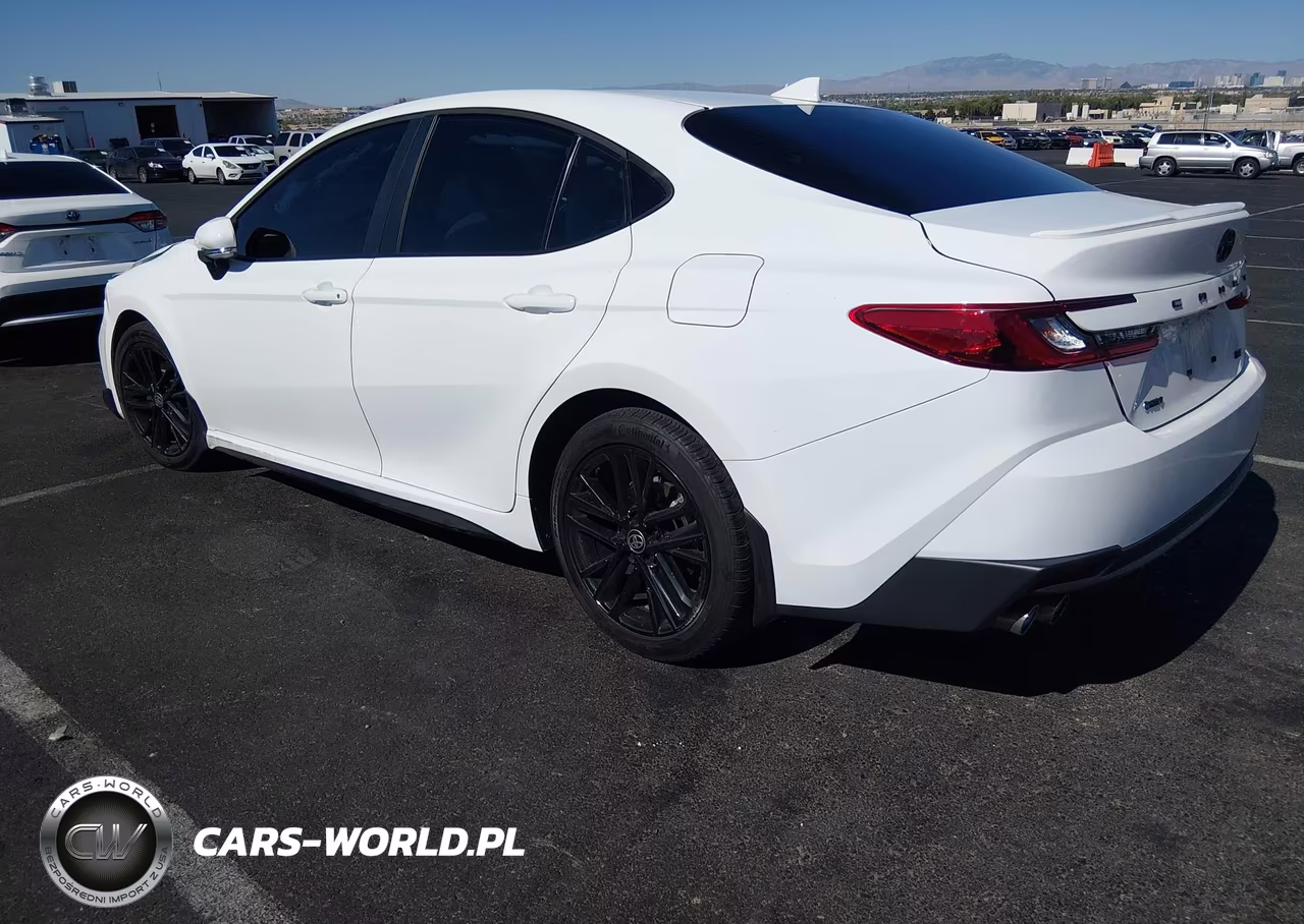 2026 Toyota Camry Se VIN:4T1DAACK0TU685630 - 3