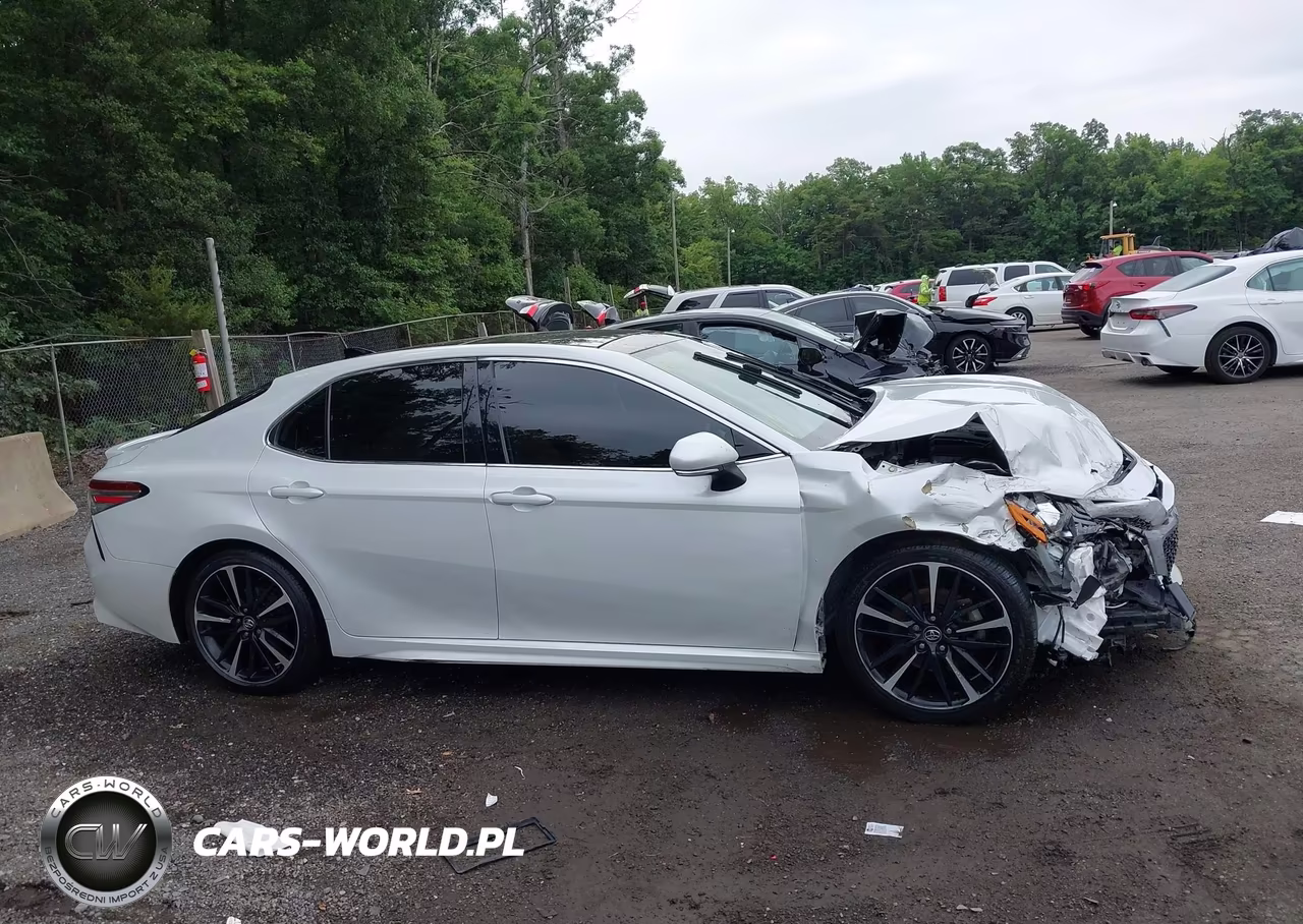 2020 Toyota Camry Xse VIN:4T1K61AK4LU319990 - 13