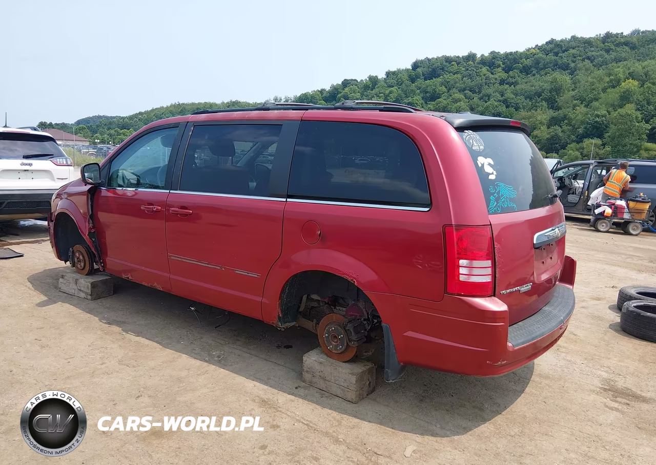 2008 Chrysler Town & Country Touring VIN:2A8HR54P78R702226 - 3