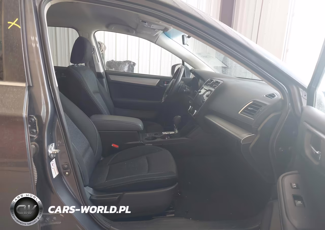 2018 Subaru Outback 2.5I Premium VIN:4S4BSACC5J3294117 - 5