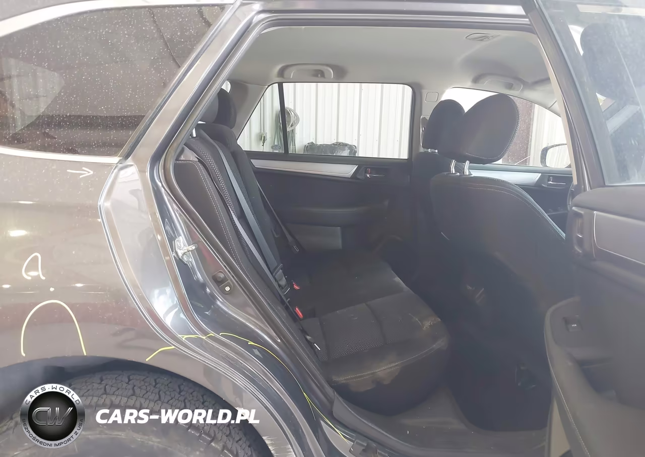 2018 Subaru Outback 2.5I Premium VIN:4S4BSACC5J3294117 - 8