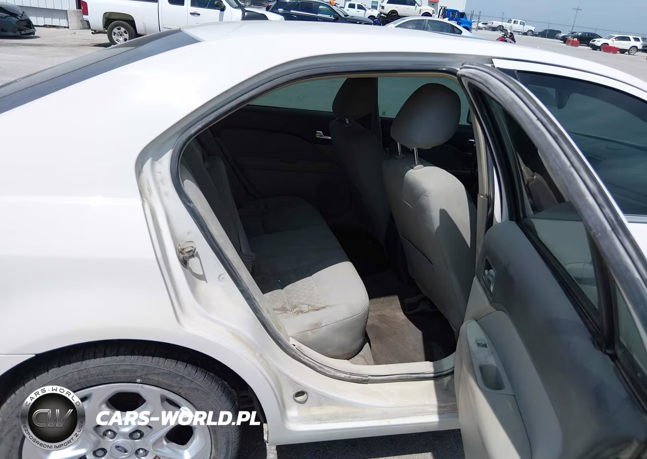 2011 Ford Fusion Se VIN:3FAHP0HA3BR317260 - 8