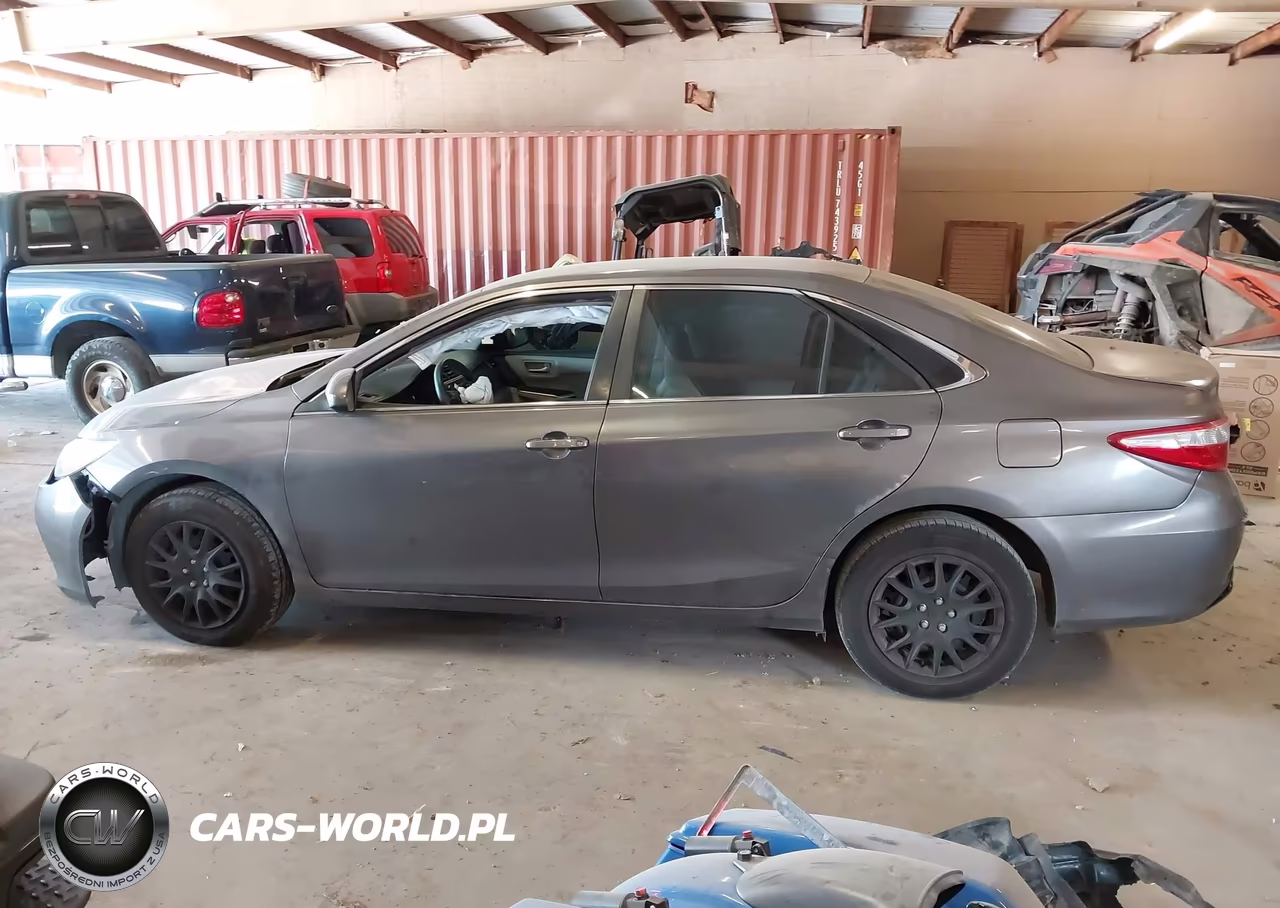 2016 Toyota Camry Le VIN:4T1BF1FK6GU160968 - 15