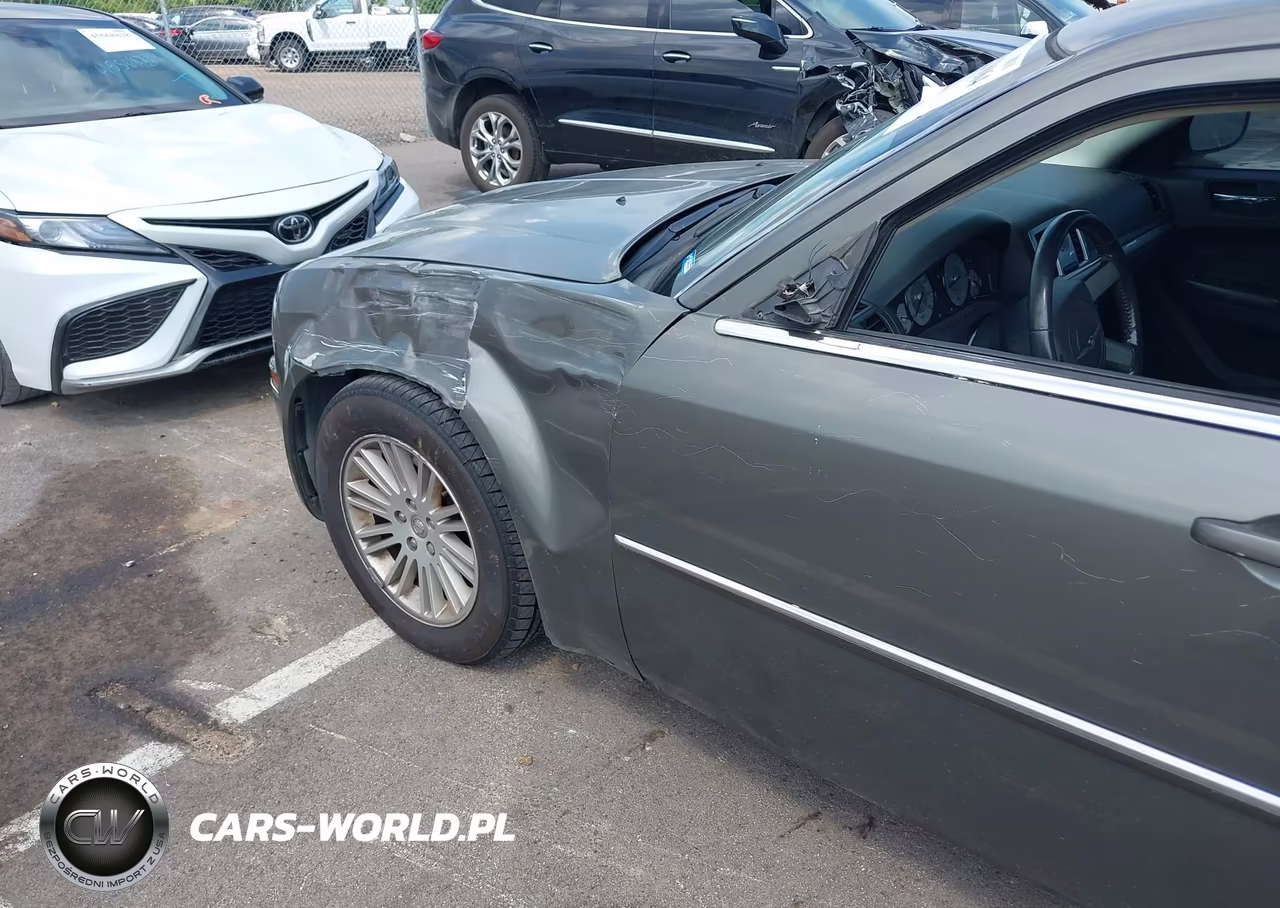 2008 Chrysler 300 Touring VIN:2C3KA53G18H158189 - 13