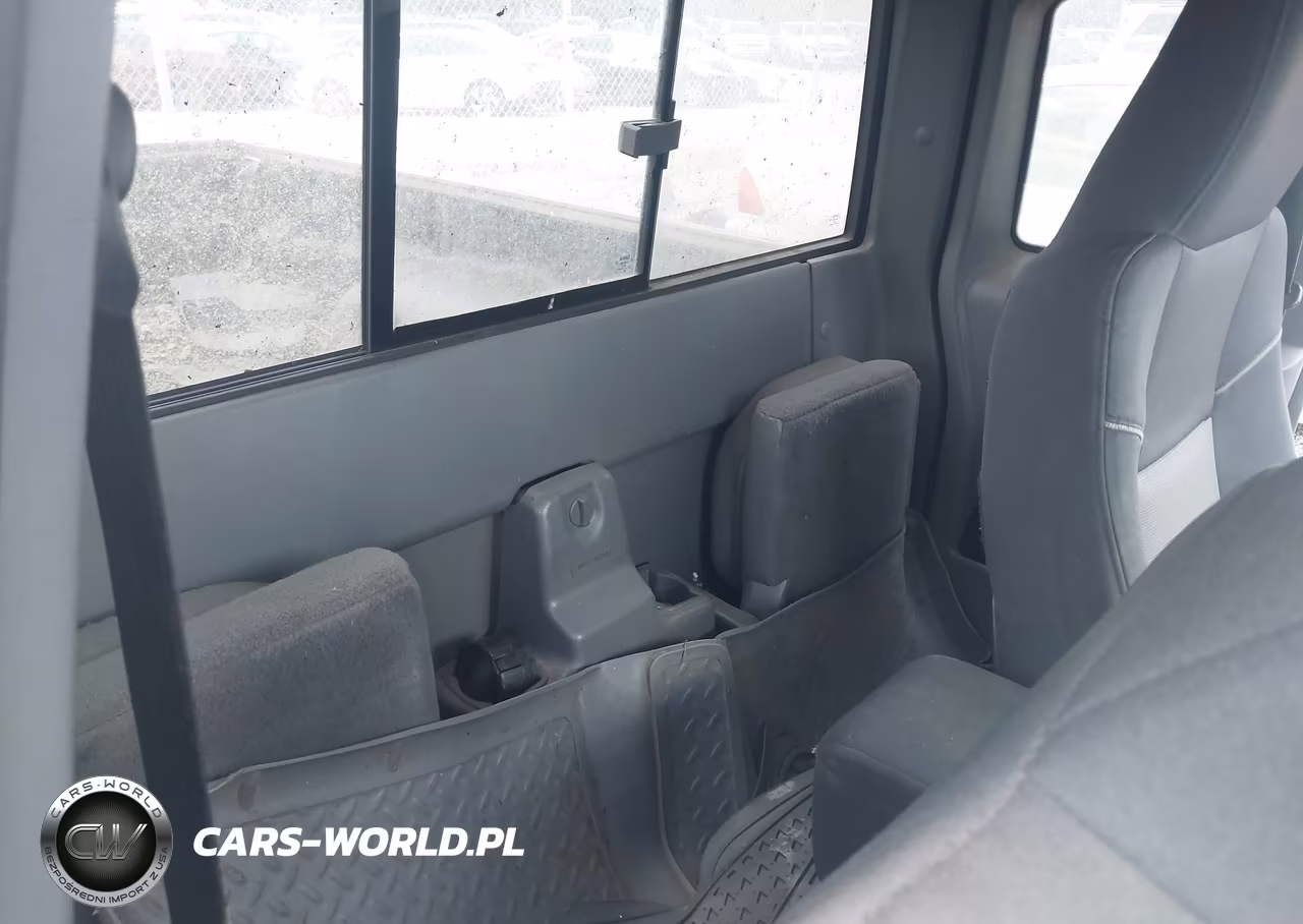 2004 Mazda B4000 Se VIN:4F4ZR47E44TM10284 - 8